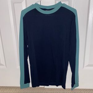 T- Shirt With Contrast Shoulder Panel In Navy